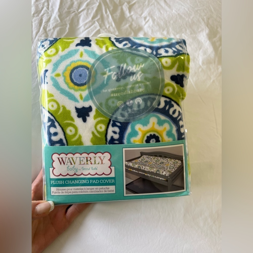 Waverly Trend Lab Plush Changing Pad Cover | Multi Waverly Solar Flair | NIP